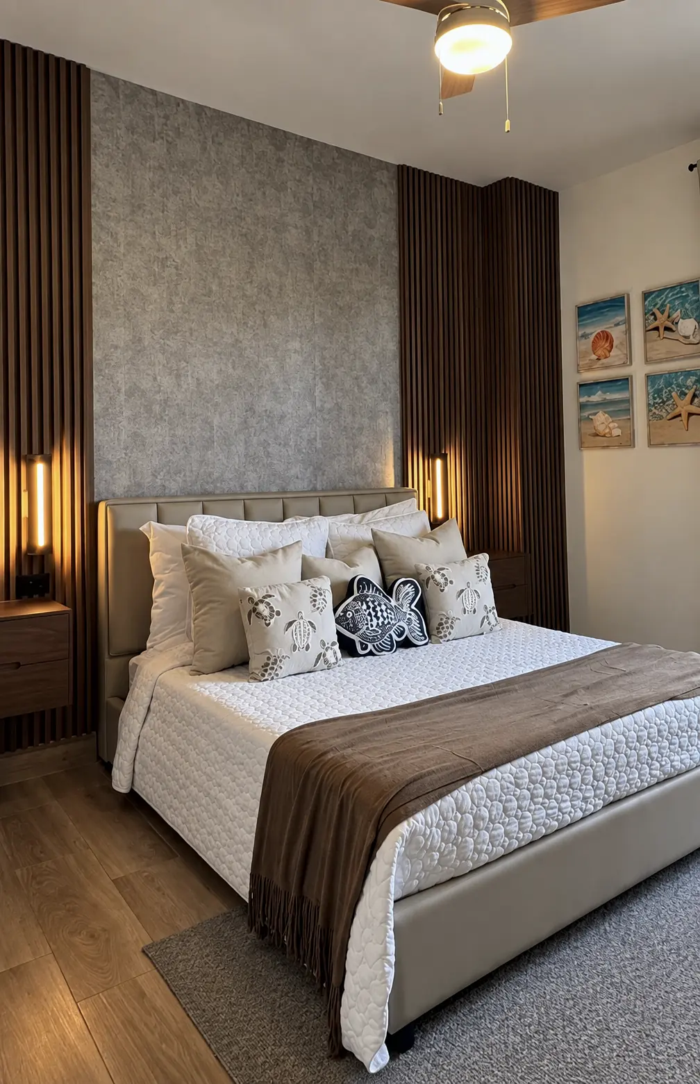 Dormitorio con cabecero tapizado, apliques cálidos y ropa de cama en lino y chocolate